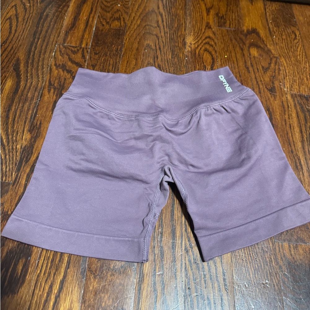 DYFNE IMPACT purple Shorts